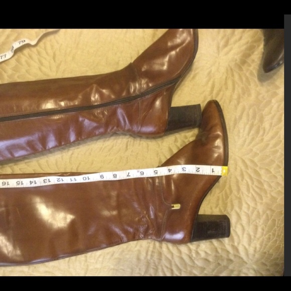 SOLD.    Salvatore Ferragamo boots size 10AA 
Cognac/brown - Picture 7 of 11
